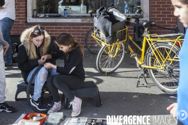 Atelier d auto-réparation de Vélos en Seine-Saint-Denis par l association  Aux Pignons sur Rue 