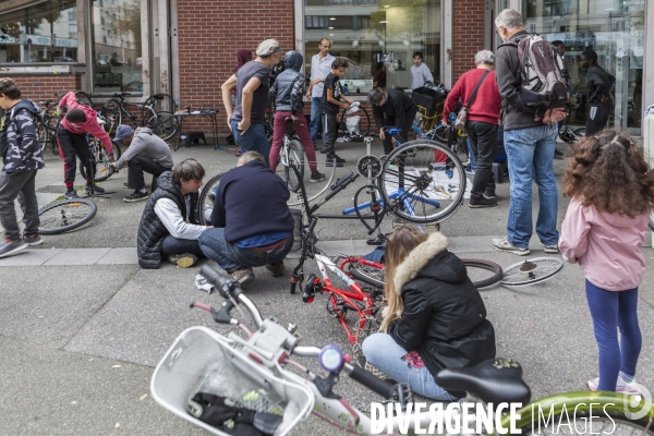 Atelier d auto-réparation de Vélos en Seine-Saint-Denis par l association  Aux Pignons sur Rue 