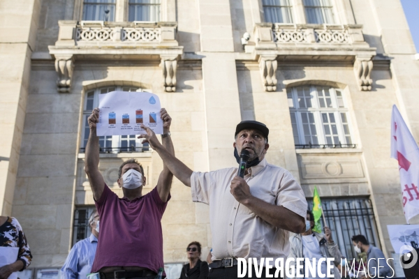 Manifestation sur la gestion de l eau à Saint-Denis