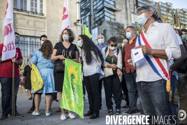 Manifestation sur la gestion de l eau à Saint-Denis