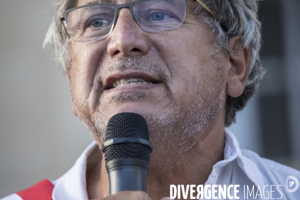 Manifestation sur la gestion de l eau à Saint-Denis