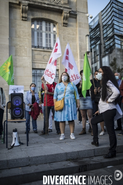 Manifestation sur la gestion de l eau à Saint-Denis