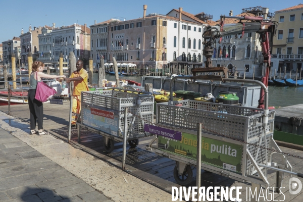 Ramassage des poubelles a venise