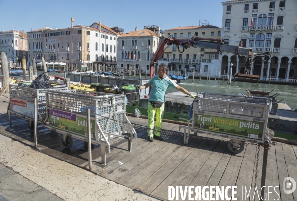 Ramassage des poubelles a venise