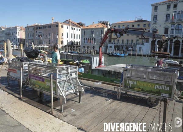 Ramassage des poubelles a venise