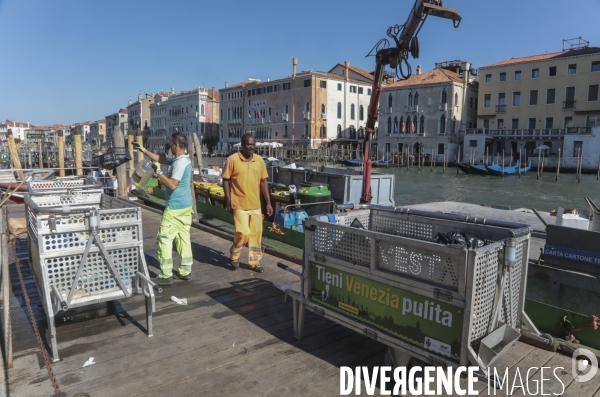 Ramassage des poubelles a venise