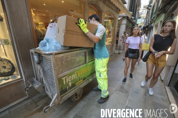 Ramassage des poubelles a venise