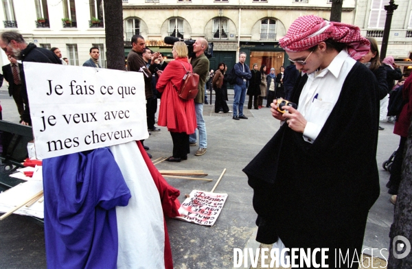 Farid Benyettou contre la loi sur le voile devant l Assemblée Nationale.