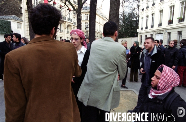 Farid BENYETTOU était la tête pensante de la filière des Buttes-Chaumont dans le 19ème arrondissement de Paris. Il est le mentor des frères Kouachi.