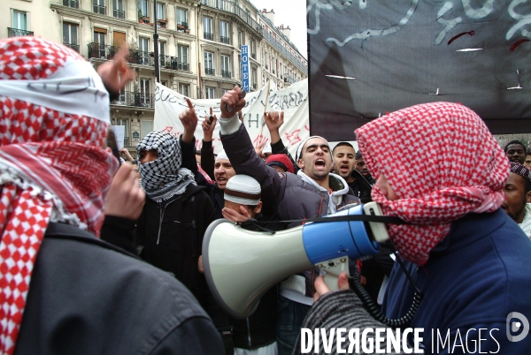 Farid BENYETTOU était la tête pensante de la filière des Buttes-Chaumont dans le 19ème arrondissement de Paris. Il est le mentor des frères Kouachi.