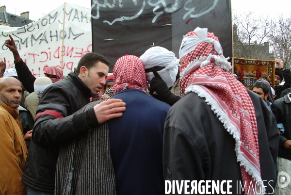 Farid BENYETTOU était la tête pensante de la filière des Buttes-Chaumont dans le 19ème arrondissement de Paris. Il est le mentor des frères Kouachi.
