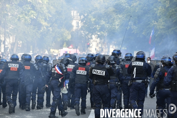 Manifestation GILETS JAUNES le 12 septembre2020, à Paris. Yellow vests 12 septembre 2020 in Paris.