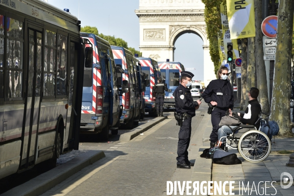 Manifestation GILETS JAUNES le 12 septembre2020, à Paris. Yellow vests 12 septembre 2020 in Paris.