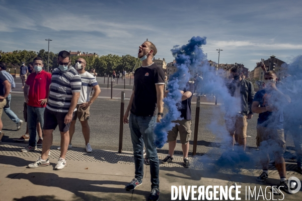 Génération Identitaire, réouverture de la Traboule, bar associatif.