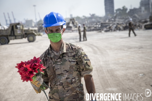 Les Armées française et libanaise déblaient de port de Beyrouth après l explosion du 4 aout 2020