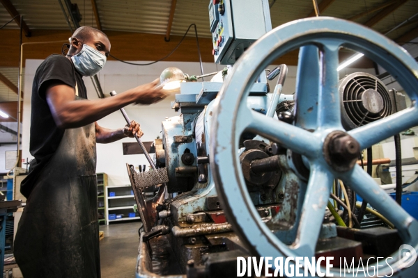 Agnès PANNIER-RUNACHER visite l usine SFOB, dans le cadre du plan de relance.