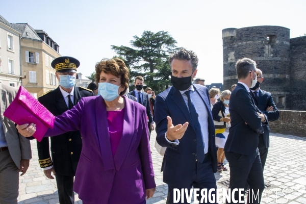 Roselyne Bachelot en déplacement à Angers sur le thème du patrimoine.