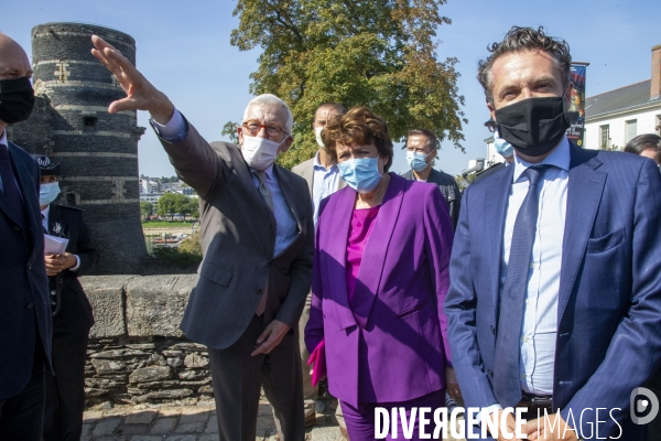 Roselyne Bachelot en déplacement à Angers sur le thème du patrimoine.