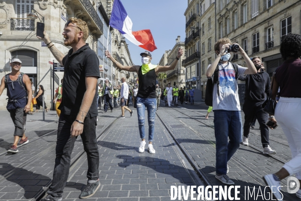 Manifestation des Gilets Jaunes à BORDEAUX