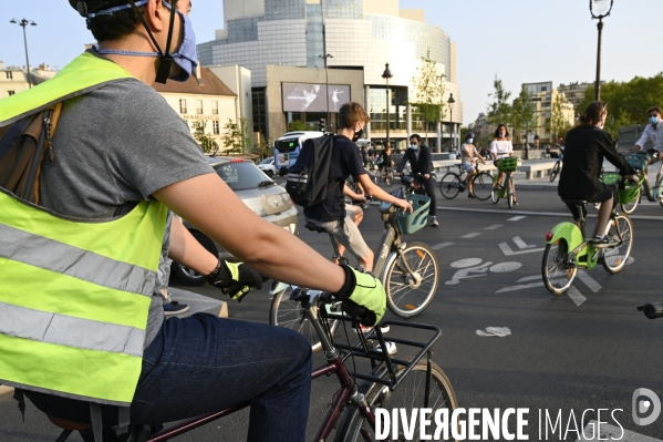 Le vélo à Paris, pistes cyclables.