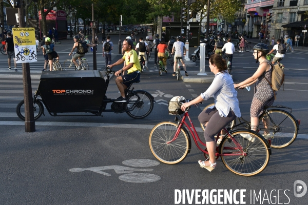 Le vélo à Paris, pistes cyclables.