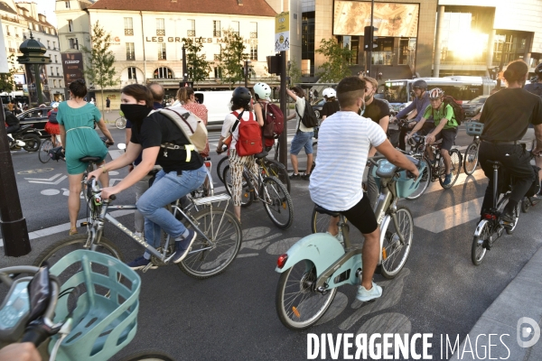 Le vélo à Paris, pistes cyclables.