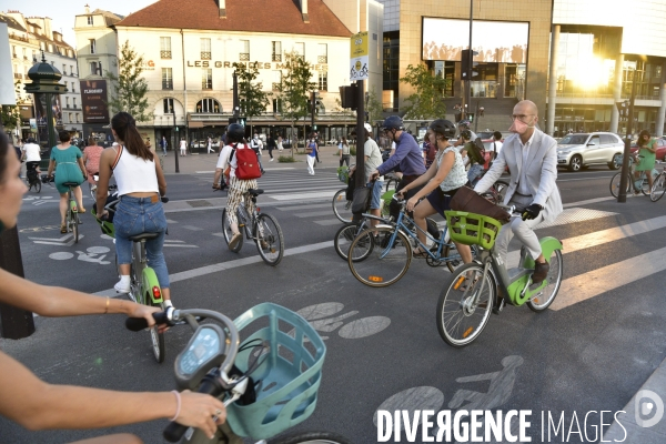 Le vélo à Paris, pistes cyclables.