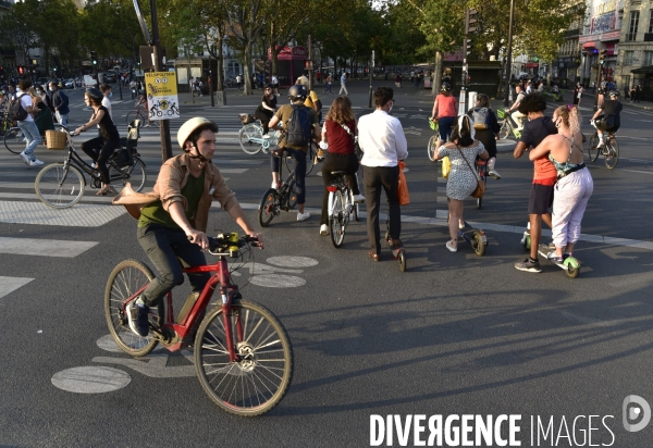 Le vélo à Paris, pistes cyclables.