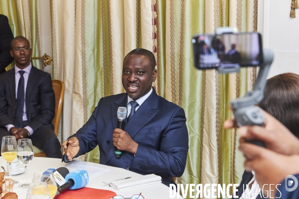 Guillaume Soro, côte d ivoire,  en conférence de presse