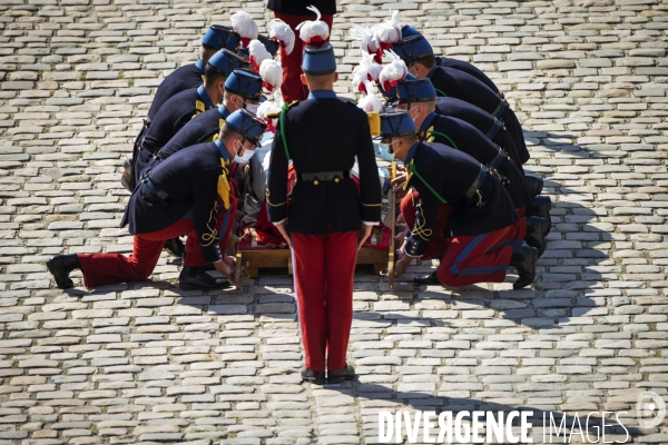 Jean CASTEX aux Invalides.