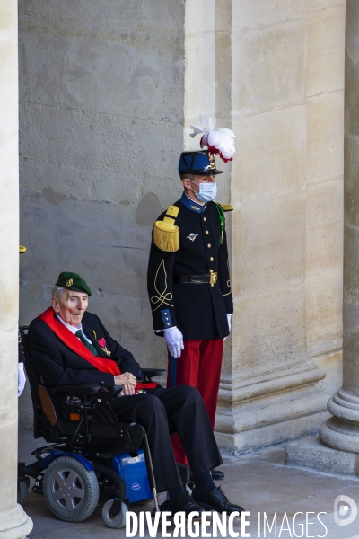 Jean CASTEX aux Invalides.