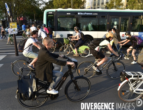 Le vélo à Paris, pistes cyclables.