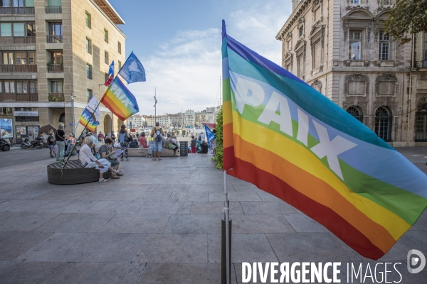 Rassemblement pour la journée de la paix à Marseille