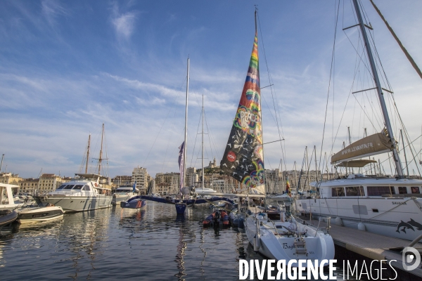 Rassemblement pour la journée de la paix à Marseille