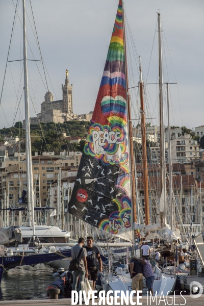 Rassemblement pour la journée de la paix à Marseille