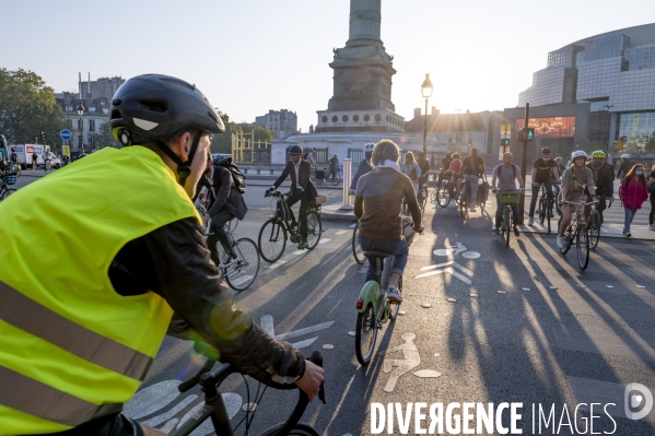 Circulation cycliste : la prise de la Bastille.