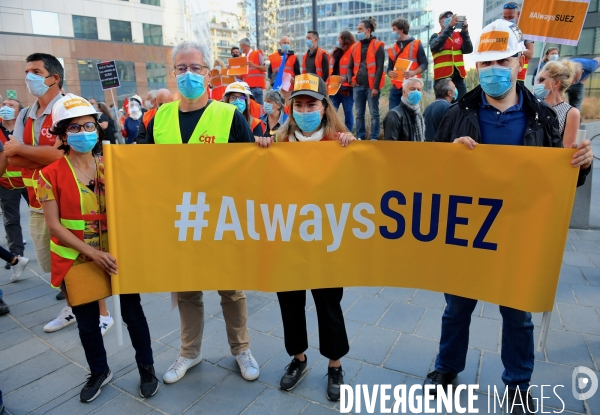 Manifestation de l intersyndicale de suez contre l offre de veolia