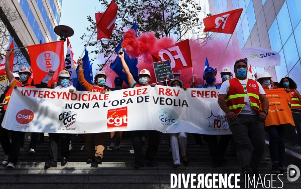 Manifestation de l intersyndicale de suez contre l offre de veolia