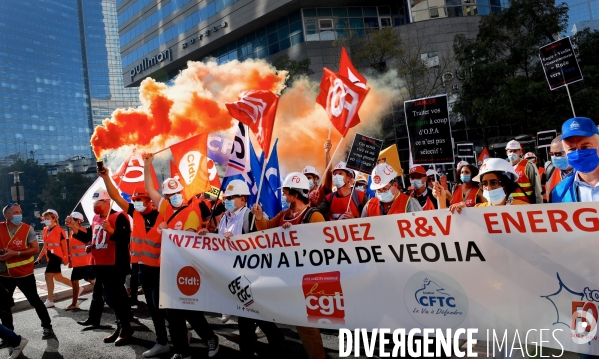 Manifestation de l intersyndicale de suez contre l offre de veolia