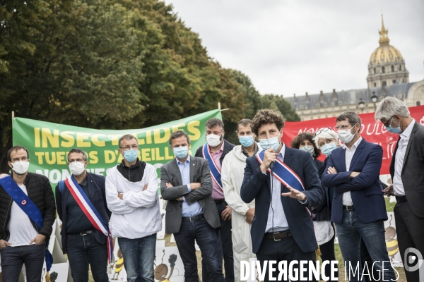 Manifestation contre la réintroduction temporaire des néonicotinoïdes