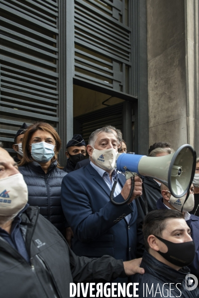 Marseille, manisfestation des restaurateurs et cafetiers contre les nouvelles mesures sanitaires