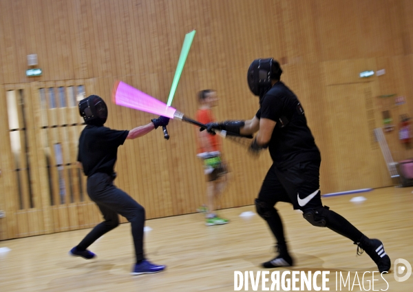 Combat de sabre laser