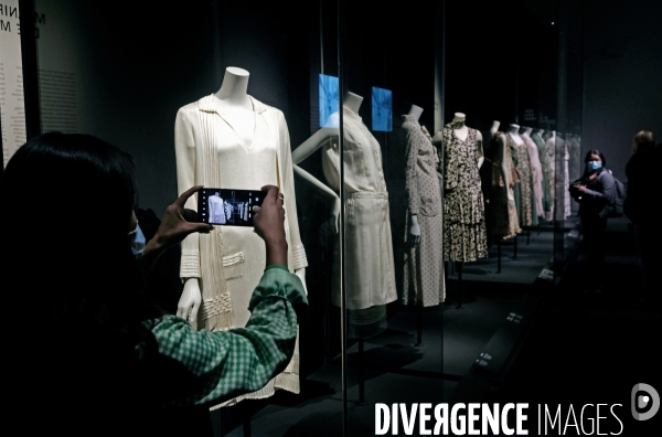 Expo Coco Chanel à l occasion de  la reouverture du musée de la mode au palais Galliera