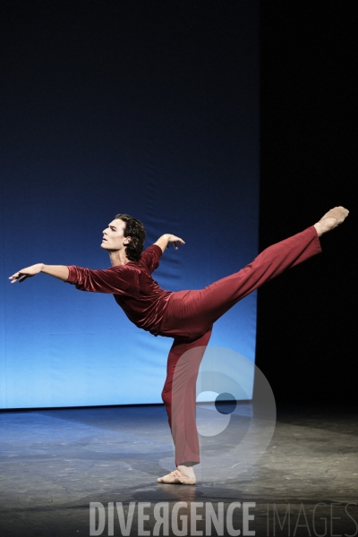 A suite of Dances / Jerome Robbins / étoiles de l opéra