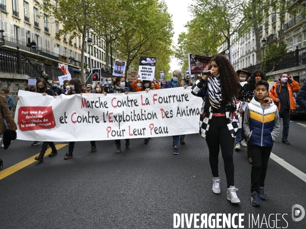 Animaux : Marche Contre La Fourrure 2020. Animals: March Against Fur 2020.