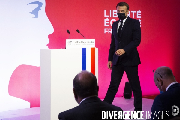 Emmanuel MACRON aux Mureaux, lutte contre les séparatismes.