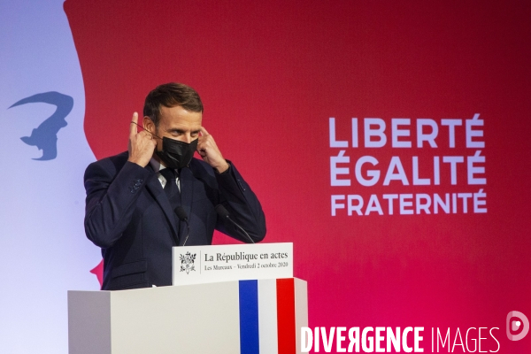 Emmanuel MACRON aux Mureaux, lutte contre les séparatismes.