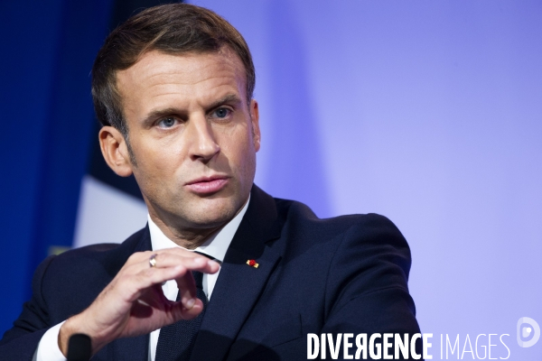 Emmanuel MACRON aux Mureaux, lutte contre les séparatismes.