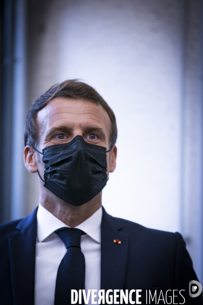 Emmanuel MACRON aux Mureaux, lutte contre les séparatismes.
