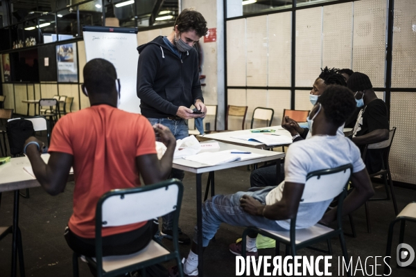 Association « Droit à l Ecole » pour mineurs isolés.